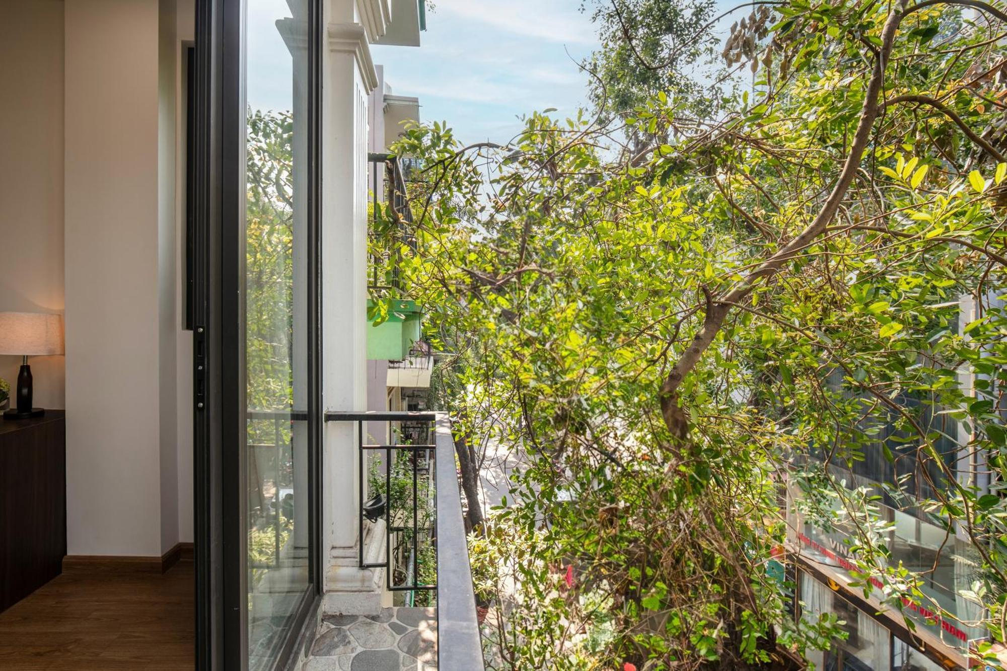 Queen Cafe Hotel, Hanoi