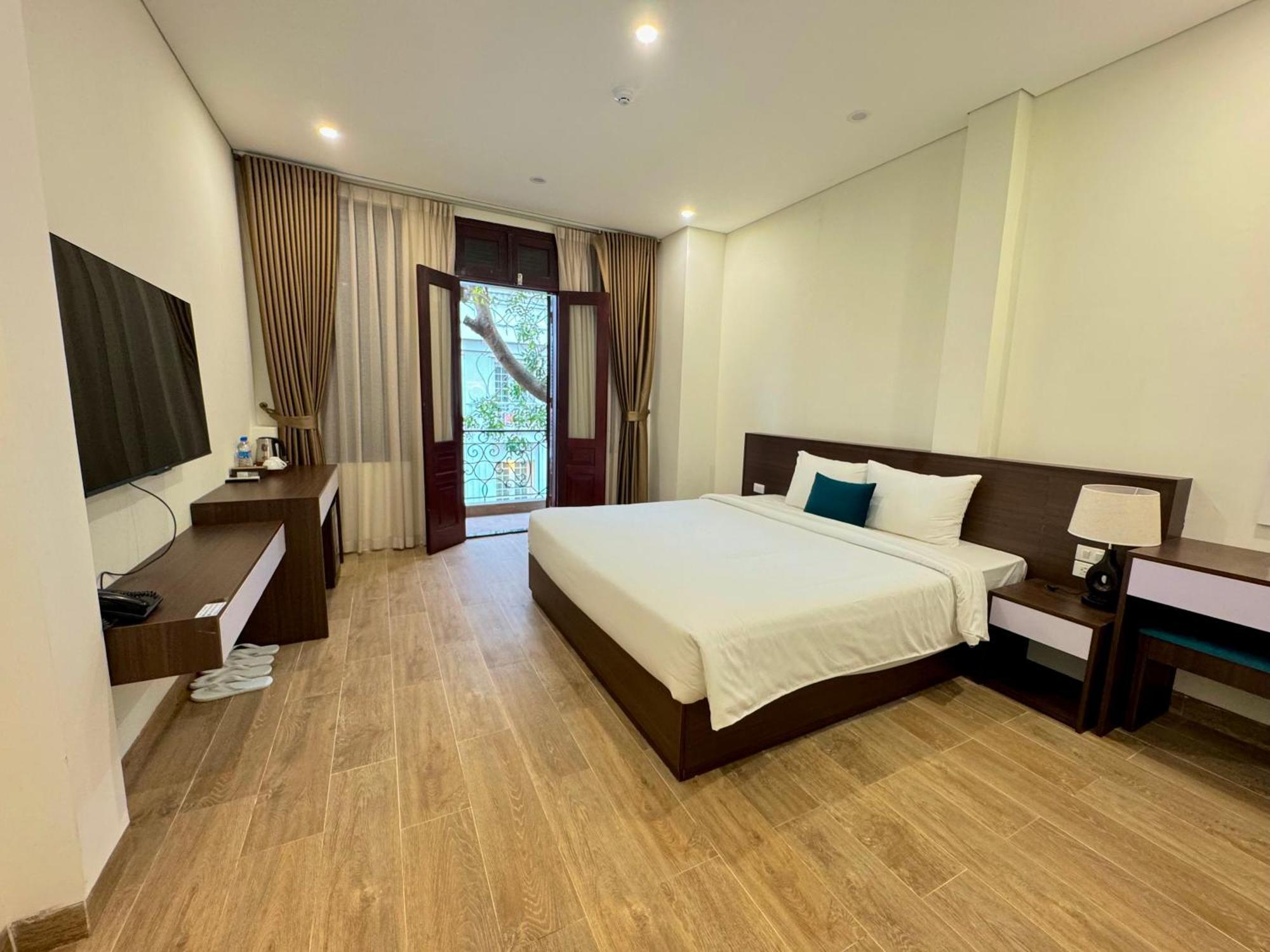 Queen Cafe Hotel — Photos 3